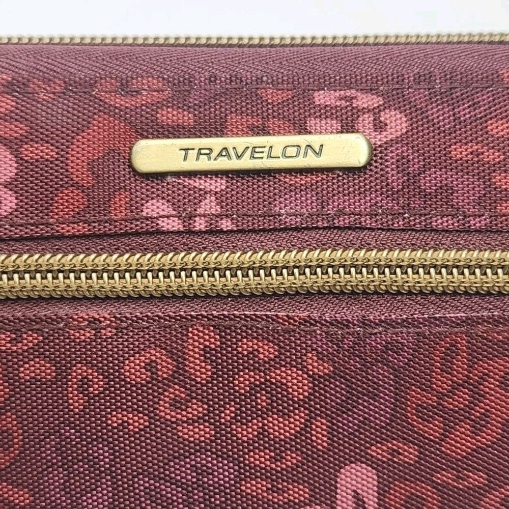 Travelon Wallet Wristlet Burgundy Floral Nylon 7.5"x4" Card Organizer Coin Zip - Picture 3 of 12